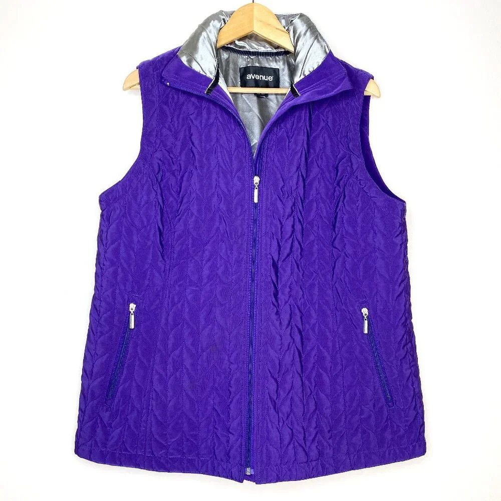 NWOT Avenue Purple Quilted Puffer Vest Silver Lined Zip Plus 14/16 Winter Fall